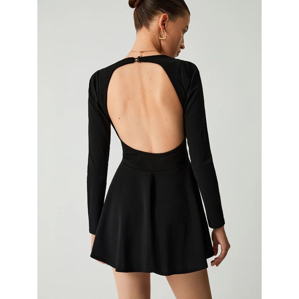 Commense NWT Keep Up High Open Back Short Dress in Black size Small
